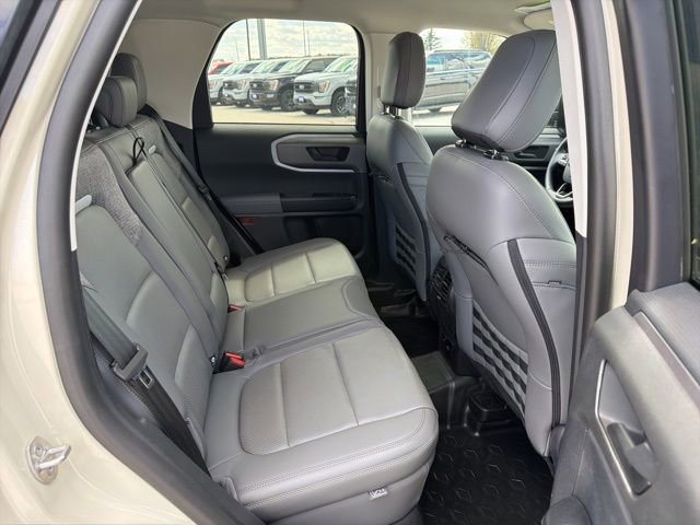Used 2025 Ford Bronco Sport Outer Banks w/ Outer Banks Tech Package+ AWD/4WD image 27