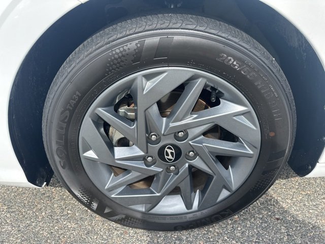 Certified 2024 Hyundai Elantra SEL image 36
