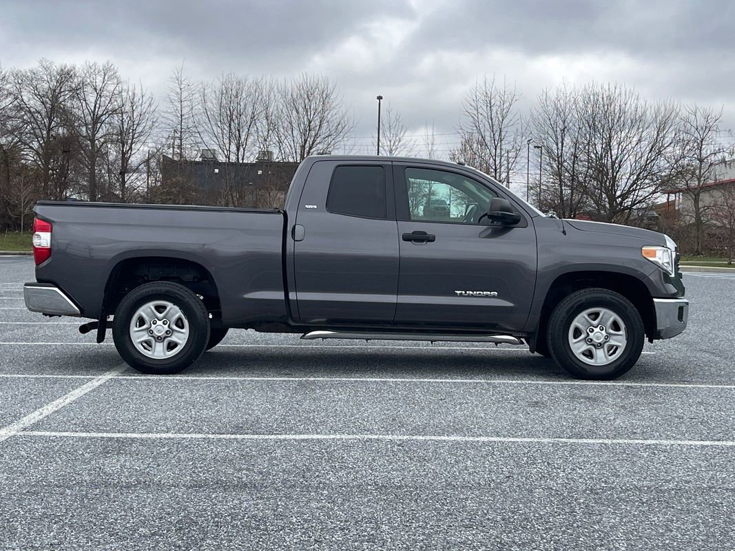 Used 2015 Toyota Tundra SR5 image 9