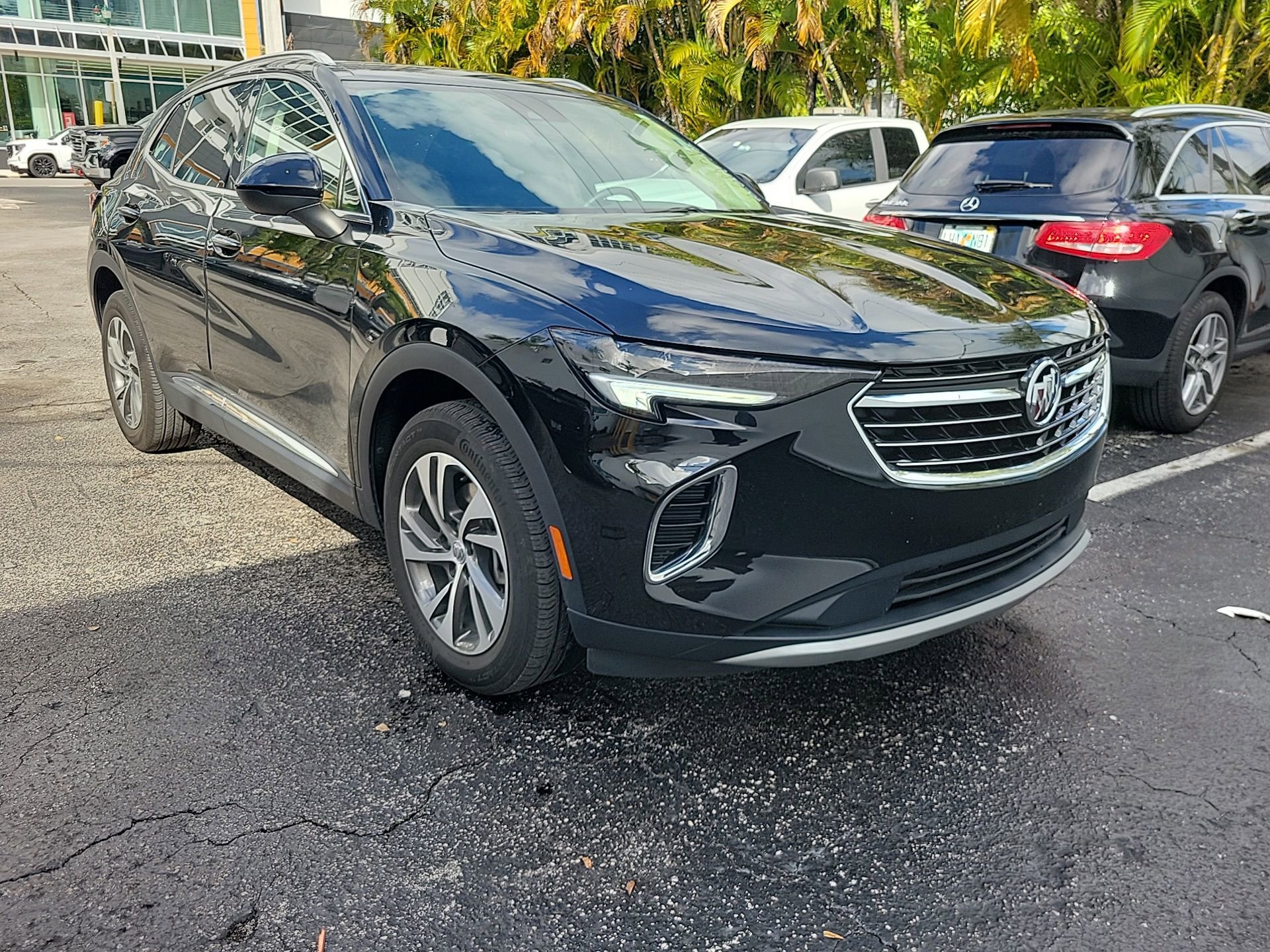 Used 2023 Buick Envision Essence image 6