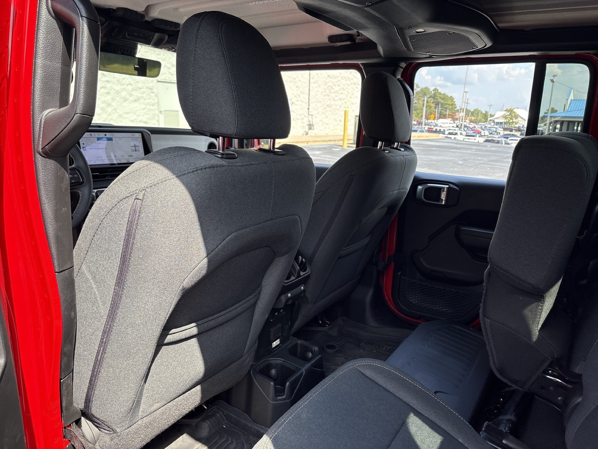 Used 2024 Jeep Gladiator Sport AWD/4WD image 17