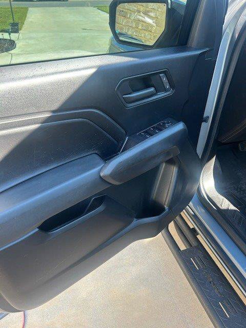 Used 2023 Chevrolet Colorado Trail Boss w/ Technology Package AWD/4WD image 14