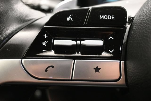 Used 2022 Hyundai Tucson Limited AWD/4WD image 22