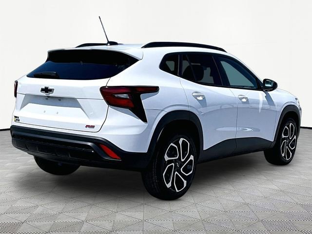 New 2026 Chevrolet Trax RS w/ Sunroof Package FWD image 6