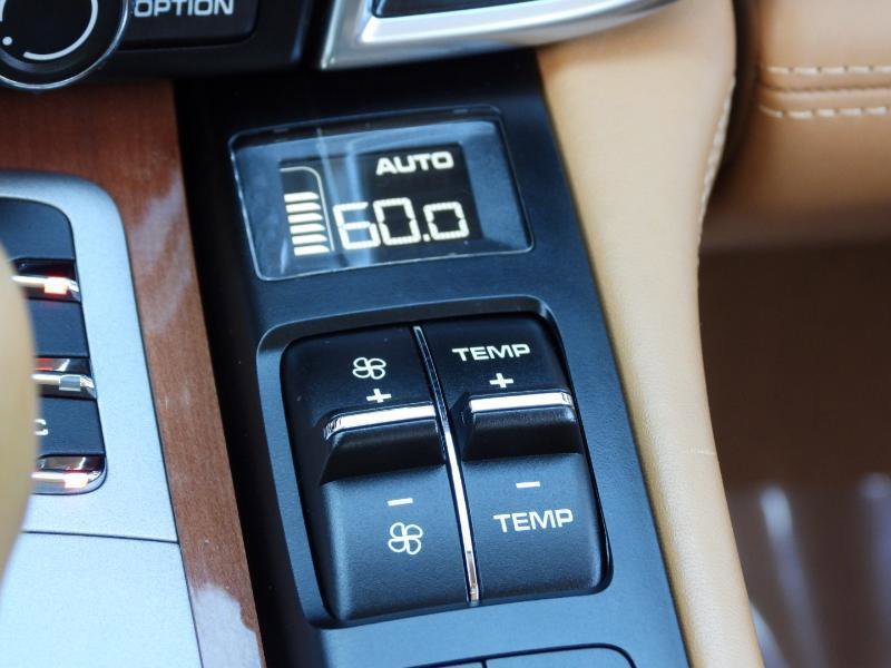Used 2014 Porsche Panamera 4 AWD/4WD image 83