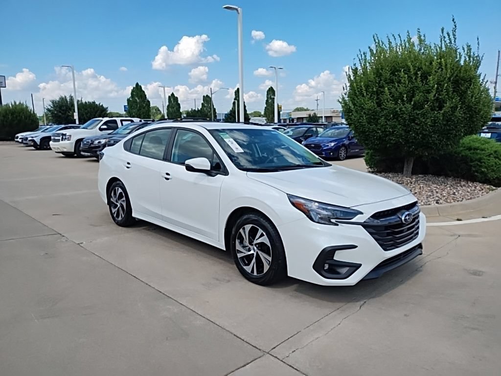 Used 2025 Subaru Legacy Premium w/ Popular Package #1A AWD/4WD image 3