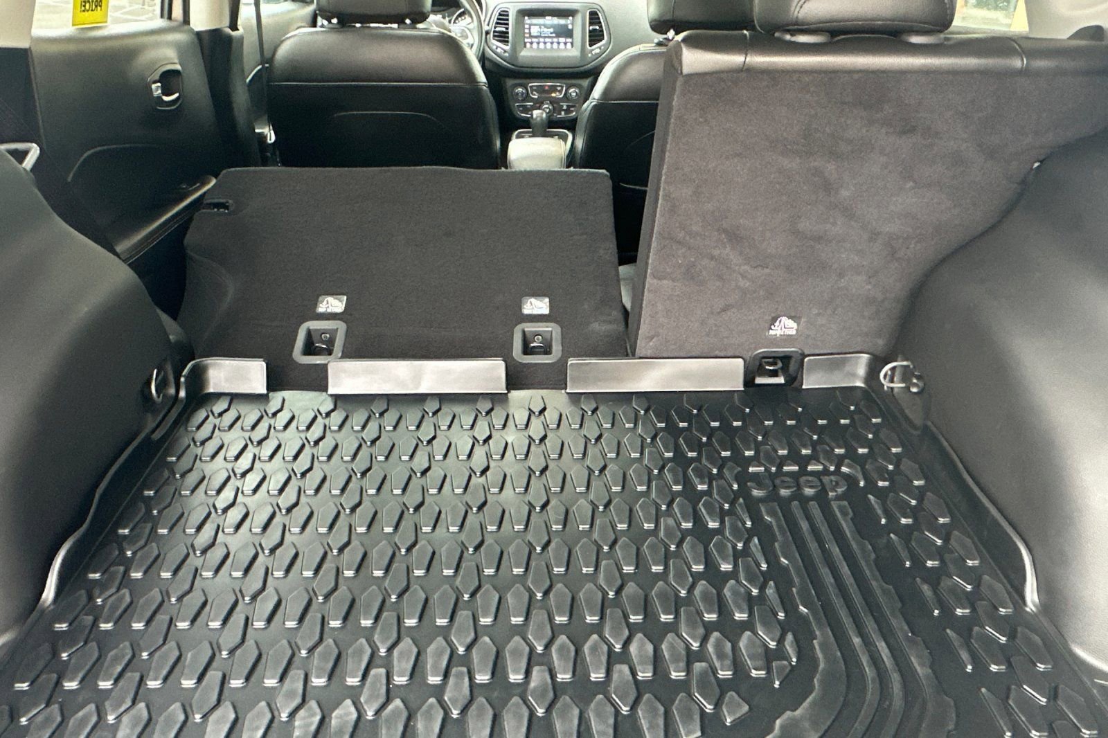 Used 2020 Jeep Compass Latitude image 15