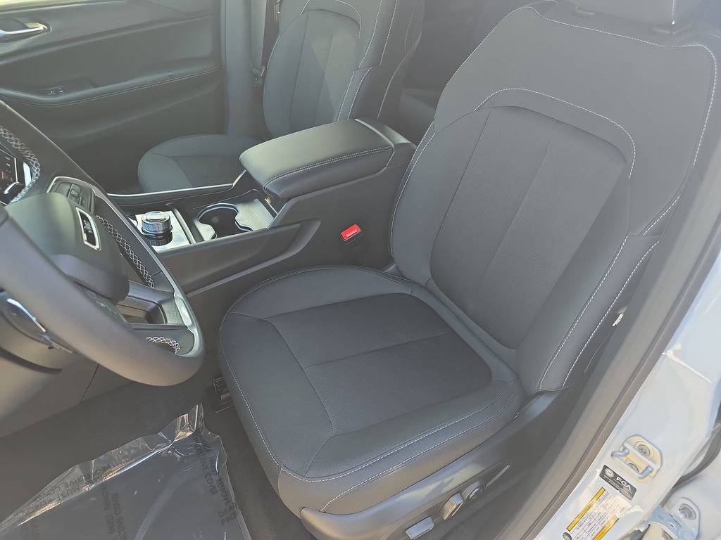 New 2026 Jeep Grand Cherokee L Laredo AWD/4WD image 17