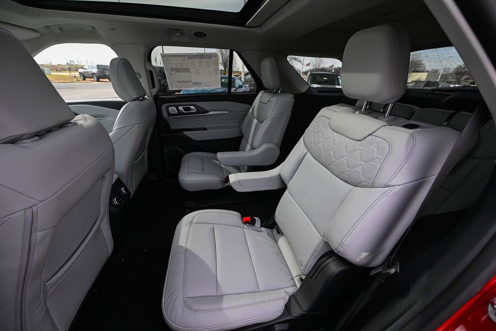 New 2026 Ford Explorer Platinum w/ LUX Leather Package AWD/4WD image 20