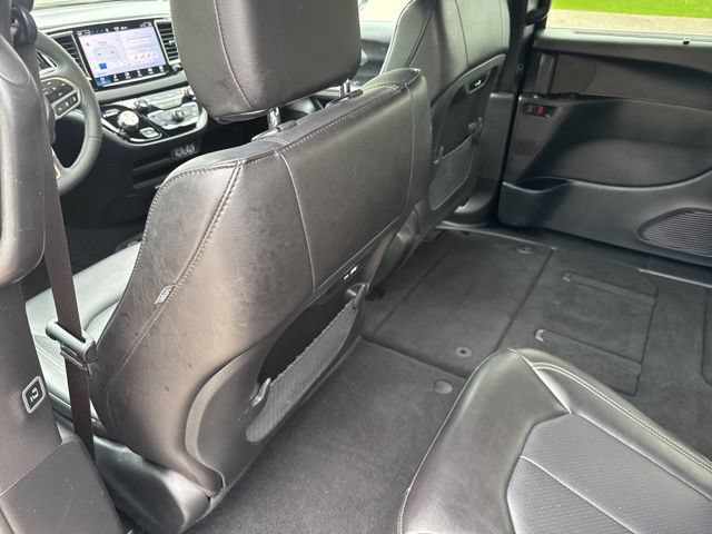 Used 2025 Chrysler Pacifica Select FWD image 21