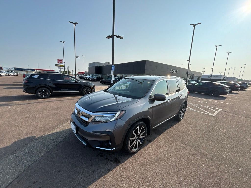 Used 2019 Honda Pilot Elite image 1