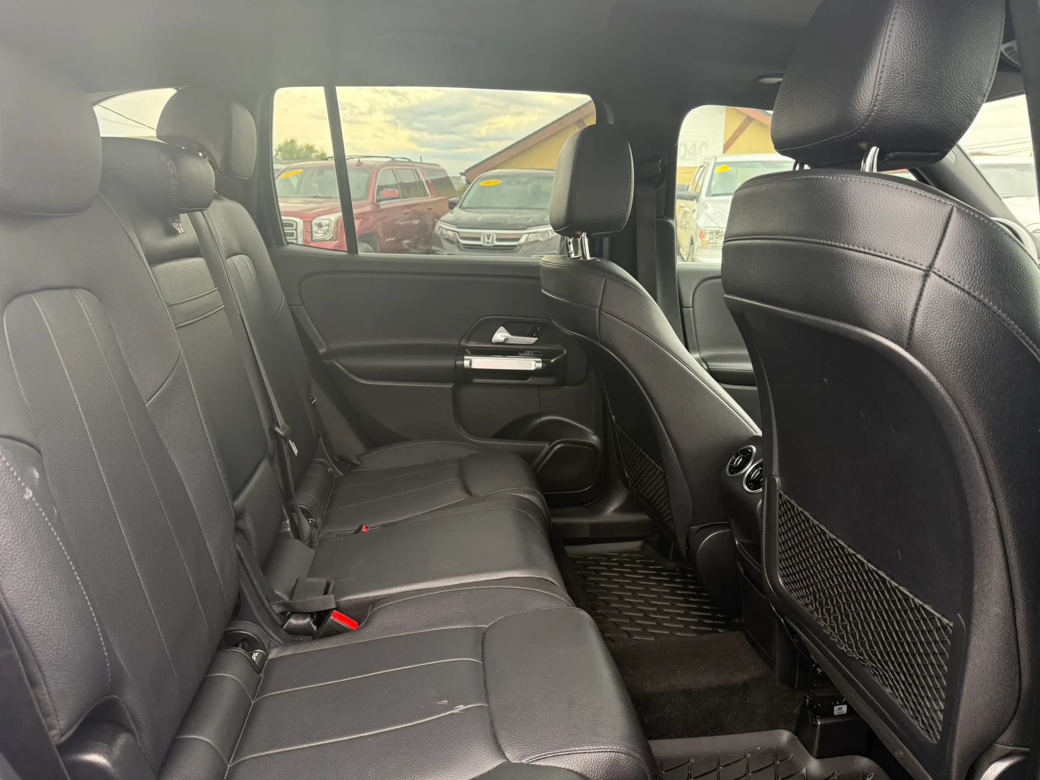 Used 2021 Mercedes-Benz GLB 250 4MATIC image 15