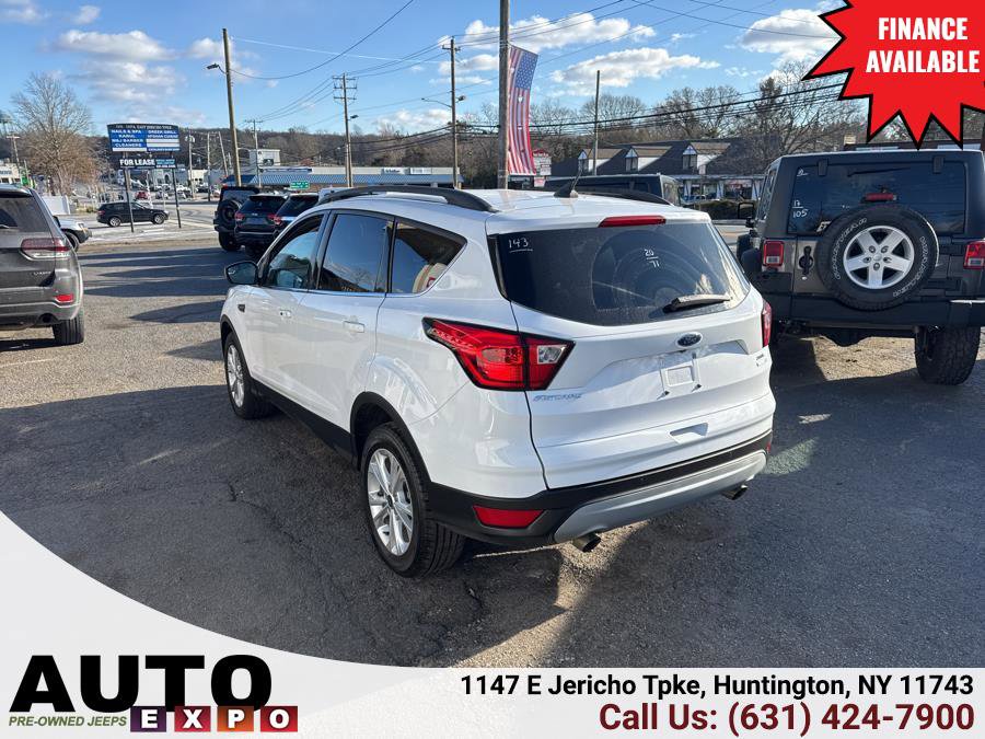 Used 2019 Ford Escape SEL image 5