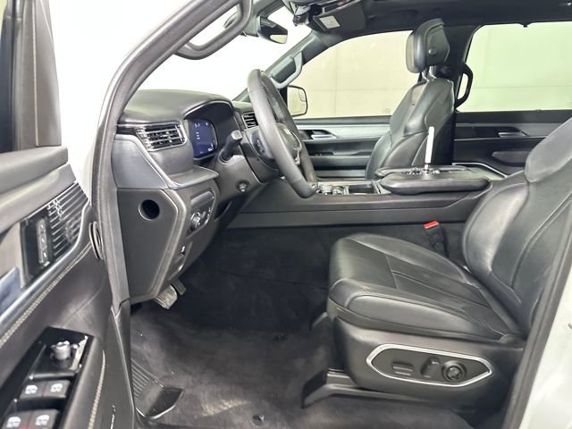 Used 2023 Jeep Wagoneer Series II w/ Convenience Group I image 10