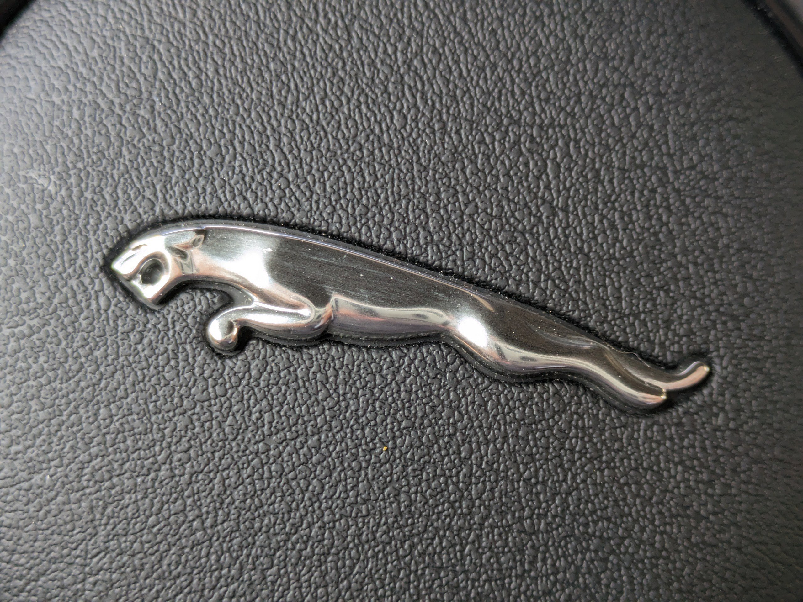 Used 2024 Jaguar F-TYPE Convertible AWD image 30