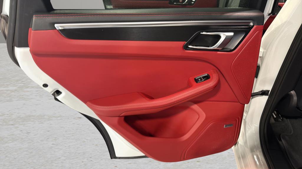 Used 2021 Porsche Macan GTS image 13