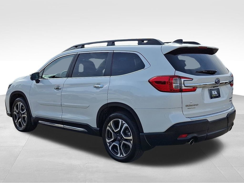 Used 2023 Subaru Ascent Touring image 4