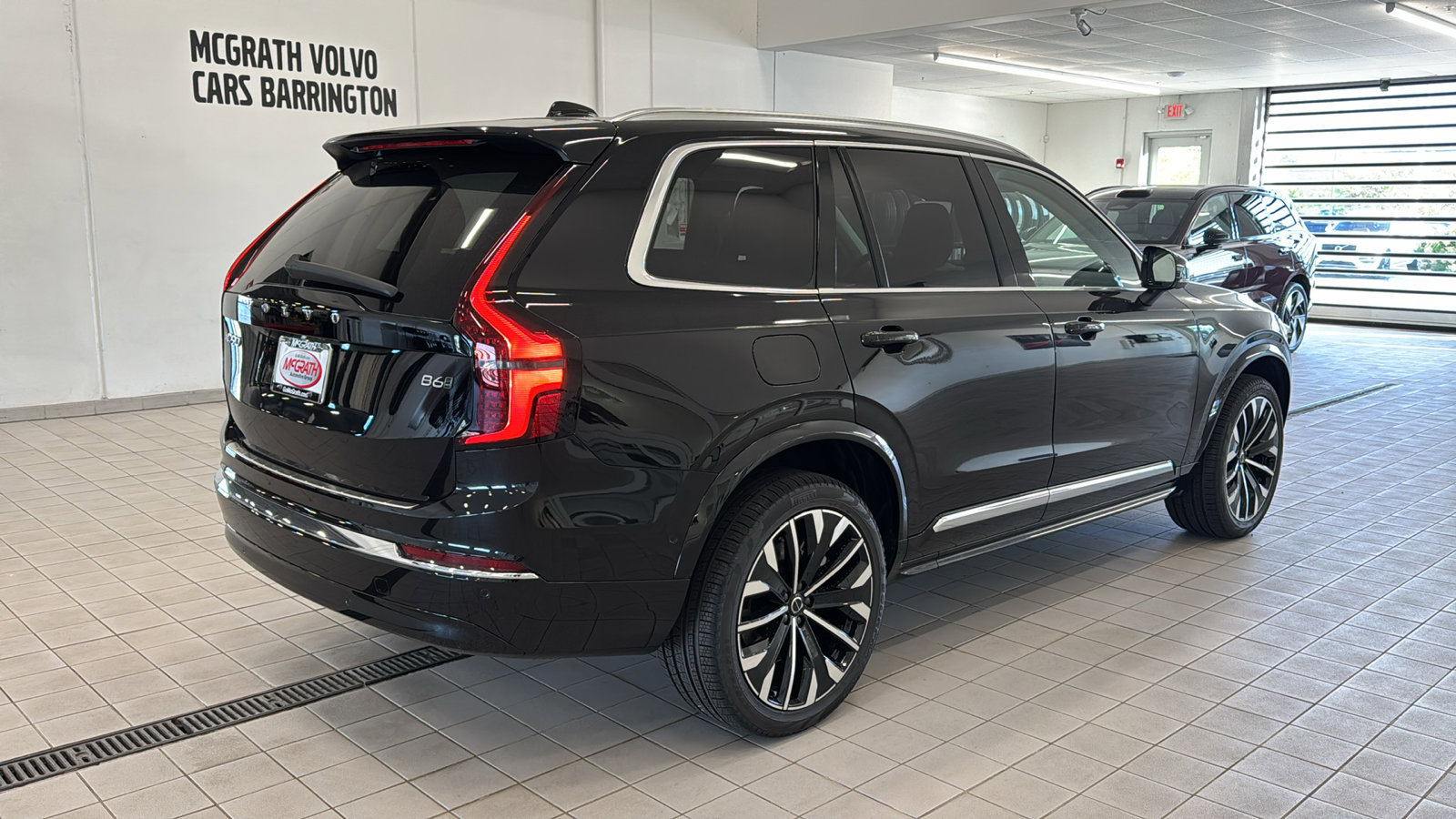 New 2026 Volvo XC90 B6 Plus w/ Protection Package Premier image 5