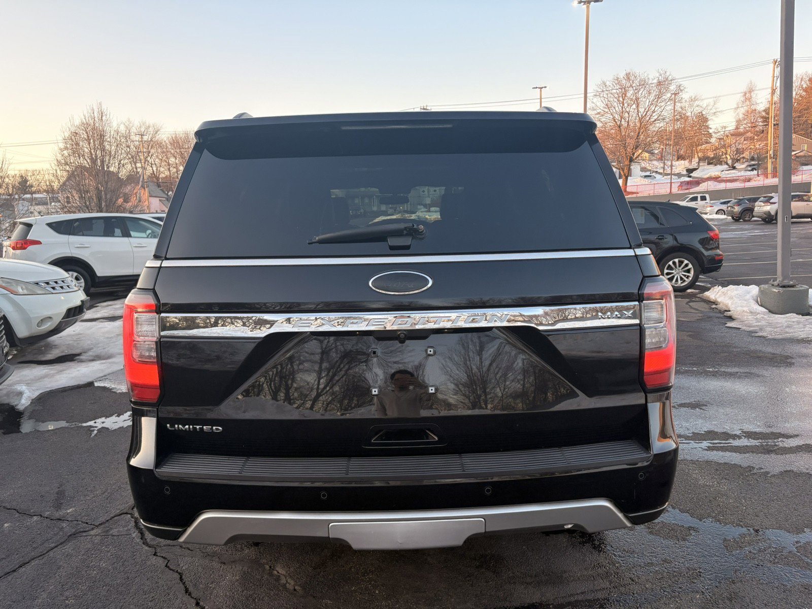 Used 2018 Ford Expedition Max Limited image 6