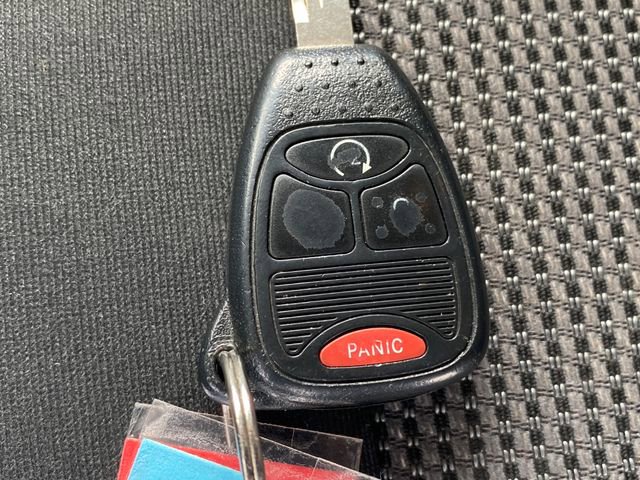 Used 2014 Jeep Patriot Latitude AWD/4WD image 16