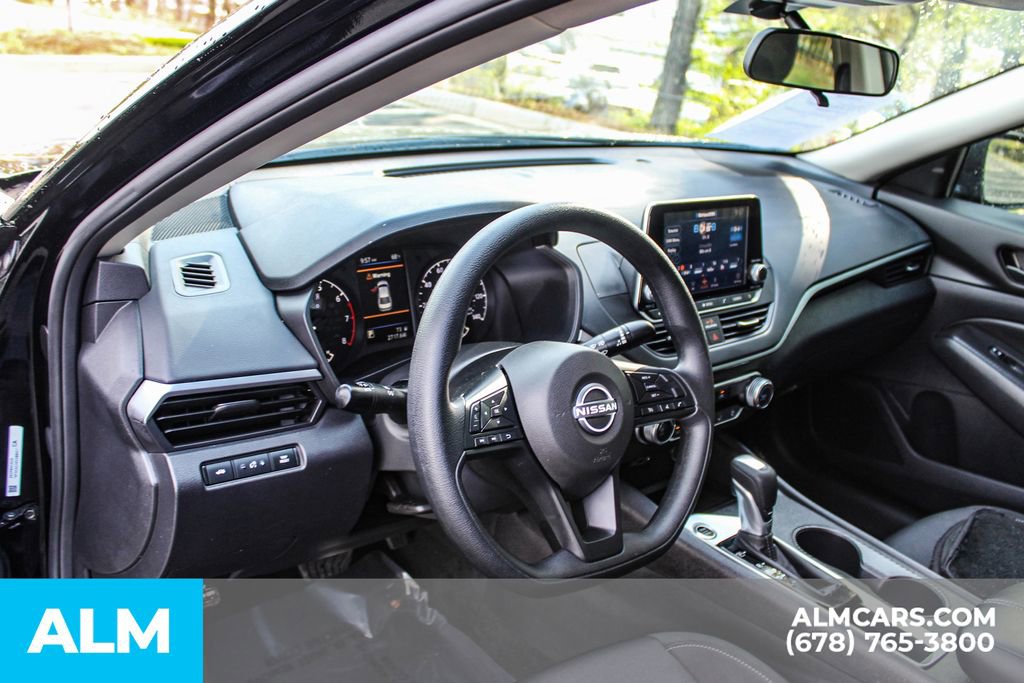 Used 2025 Nissan Altima 2.5 S image 31