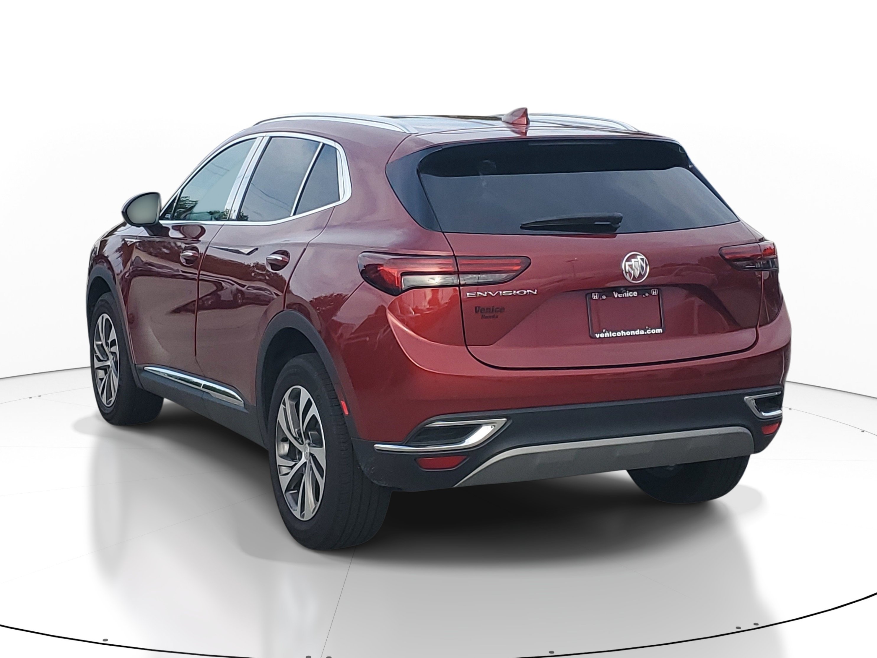 Used 2021 Buick Envision Essence w/ Technology Package I FWD image 4
