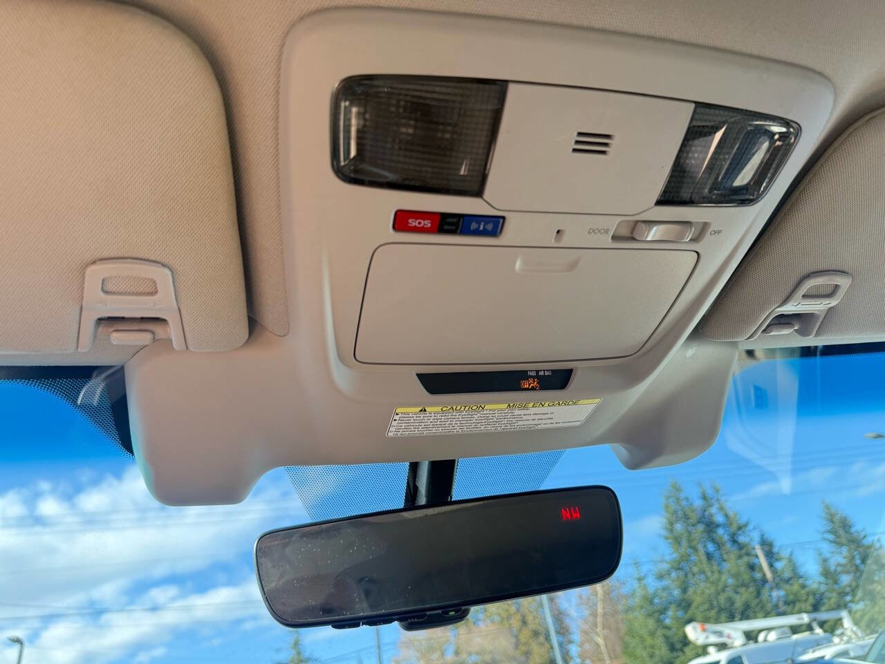 Used 2018 Subaru Outback 2.5i Premium image 25