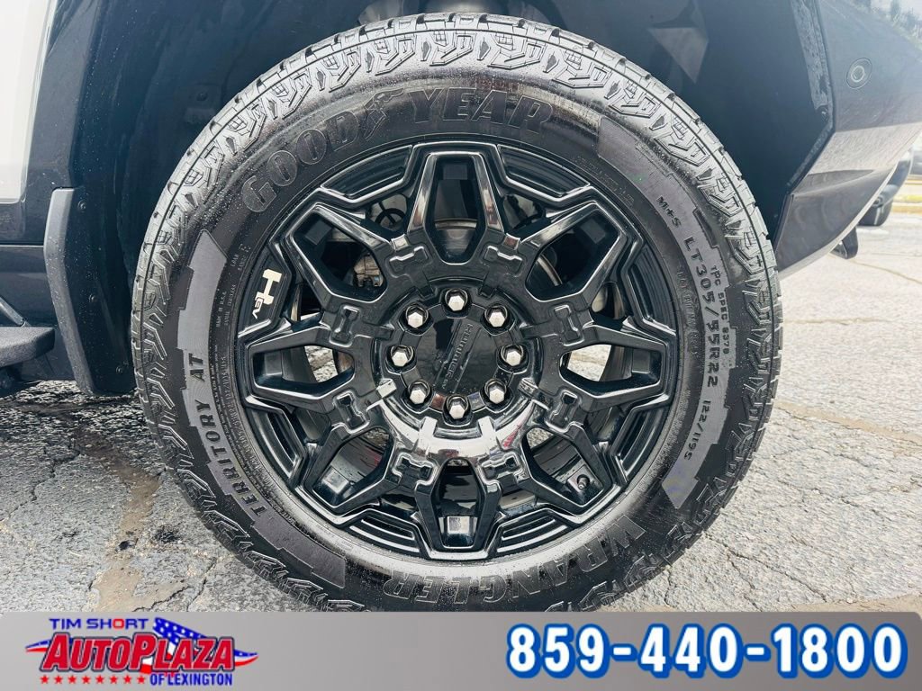 Used 2025 GMC Hummer EV 2X image 25