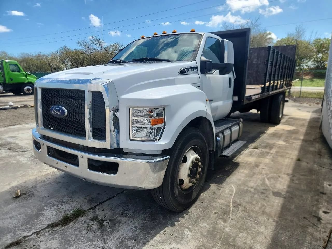 Used 2019 Ford F650 2WD Regular Cab Super Duty image 3