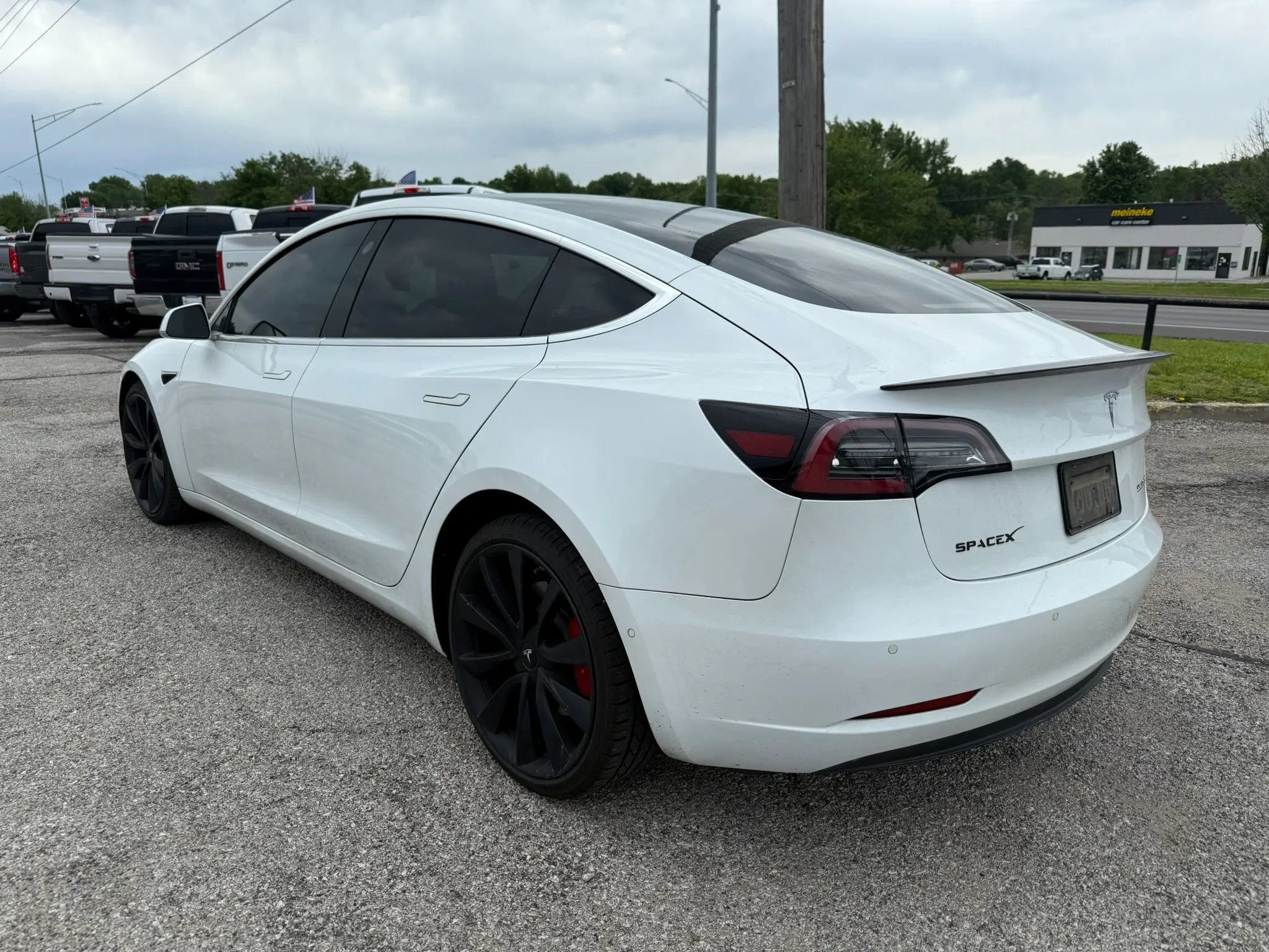 Used 2019 Tesla Model 3 Performance AWD/4WD image 2