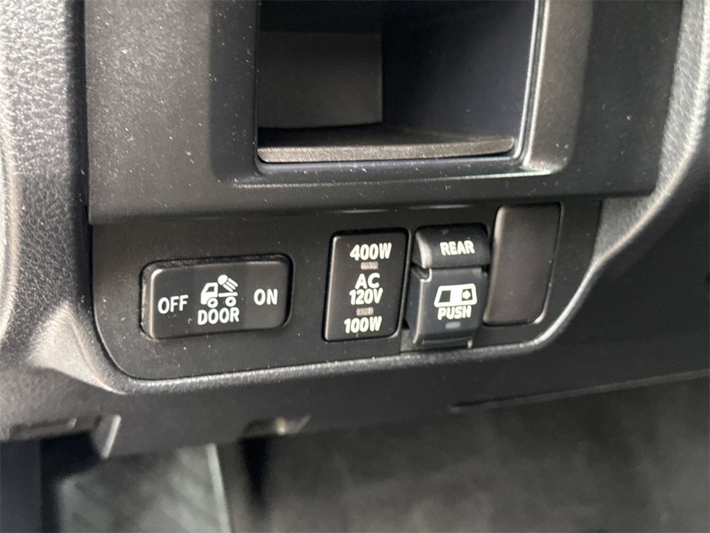 Used 2017 Toyota Tacoma TRD Off-Road image 26
