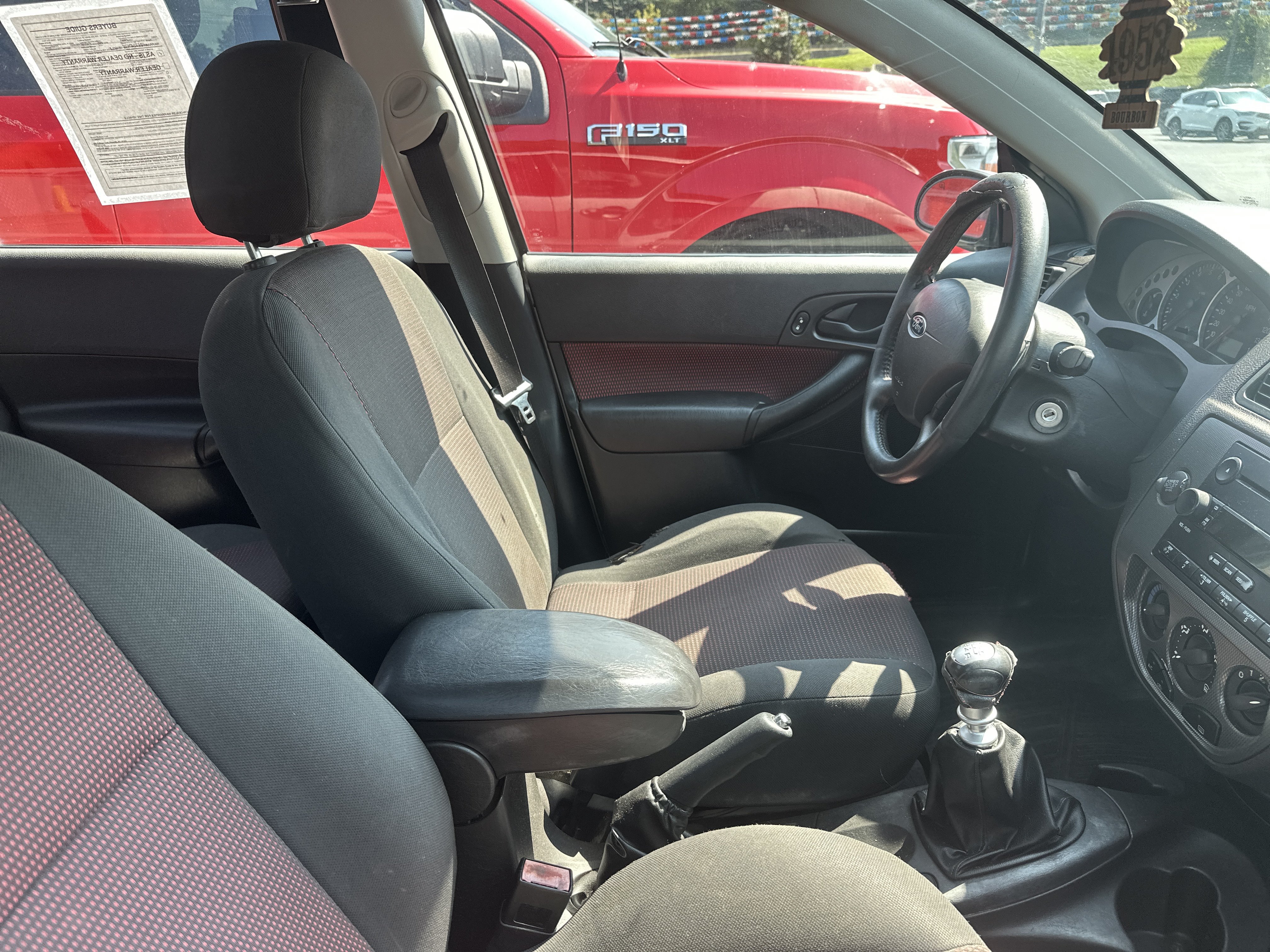 Used 2006 Ford Focus ST FWD image 10