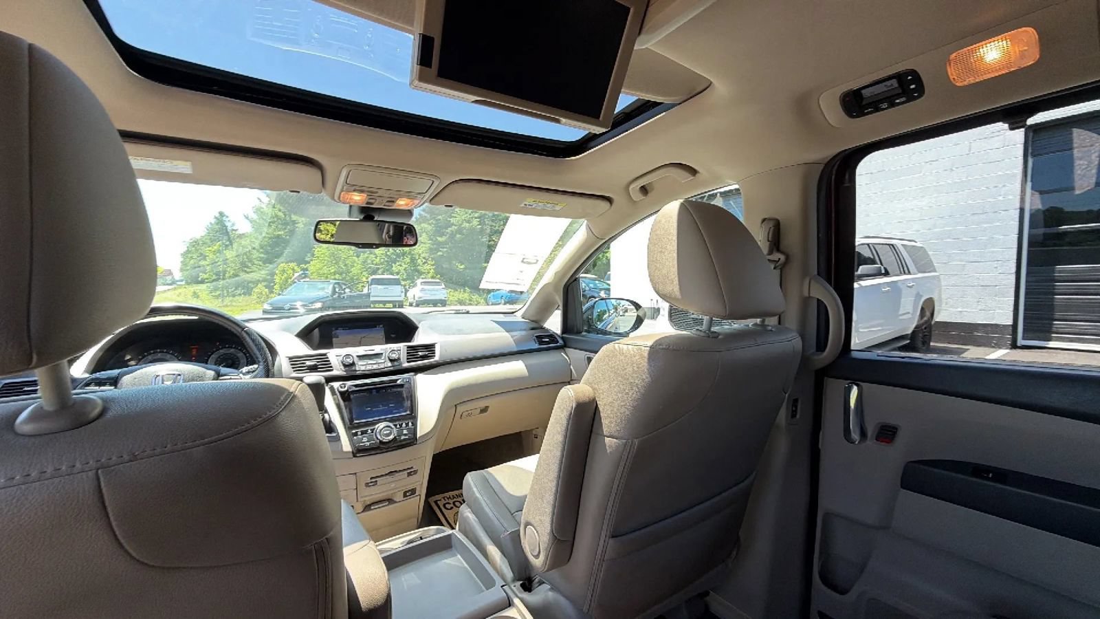 Used 2015 Honda Odyssey Touring Elite image 35