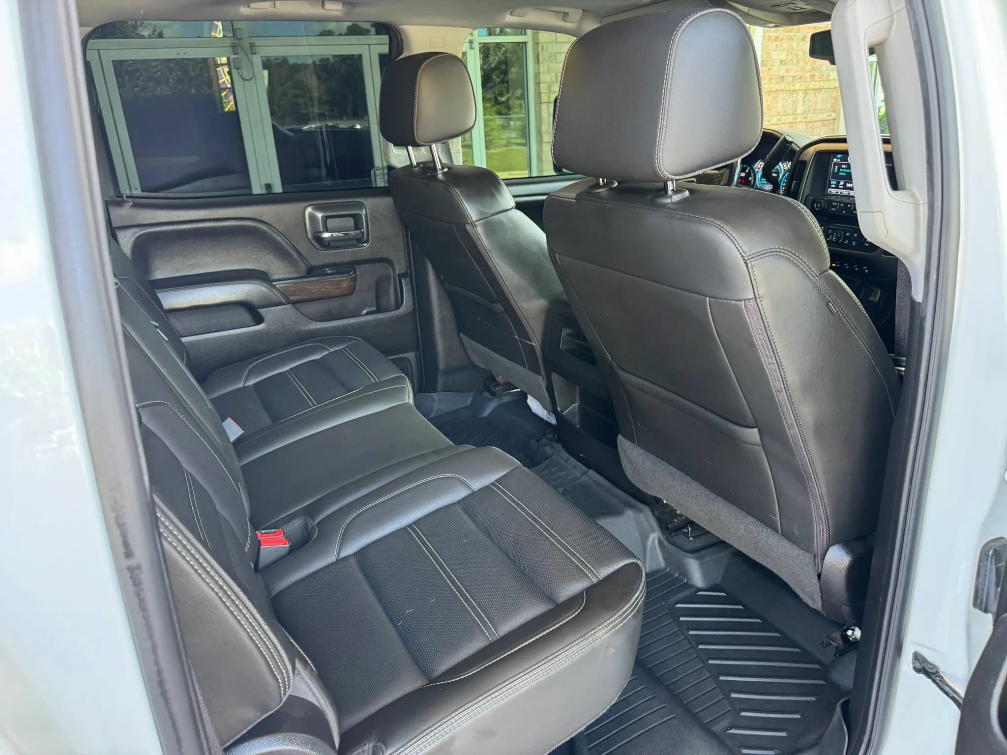 Used 2019 GMC Sierra 2500 Denali w/ Duramax Plus Package AWD/4WD image 20