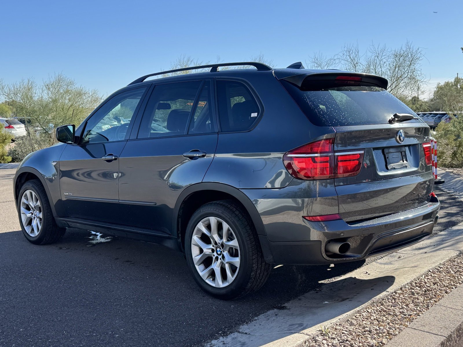Used 2011 BMW X5 xDrive35i image 5