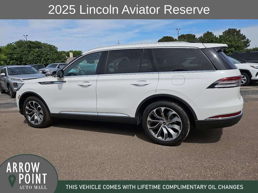 Used 2025 Lincoln Aviator Reserve w/ Luxury Package AWD/4WD image 7