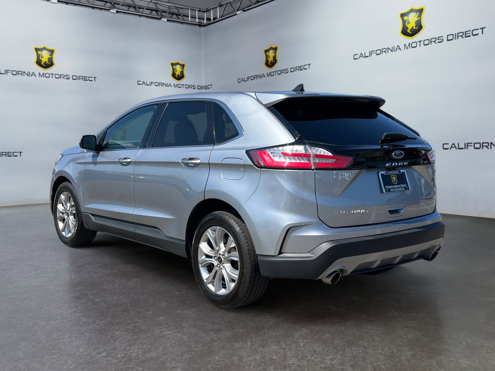 Used 2024 Ford Edge Titanium AWD/4WD image 3