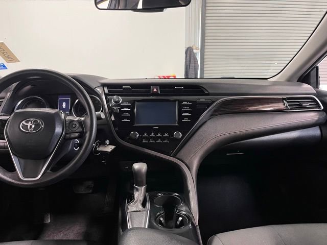 Used 2020 Toyota Camry LE FWD image 20