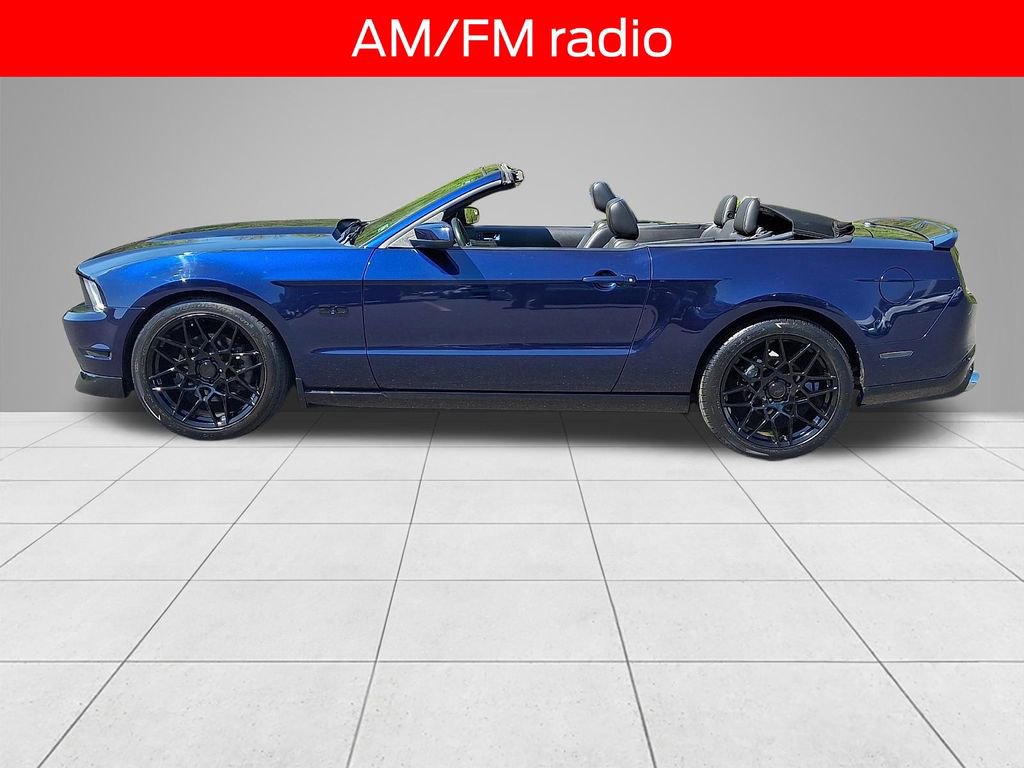 Used 2011 Ford Mustang GT Premium w/ Electronics Pkg RWD image 7