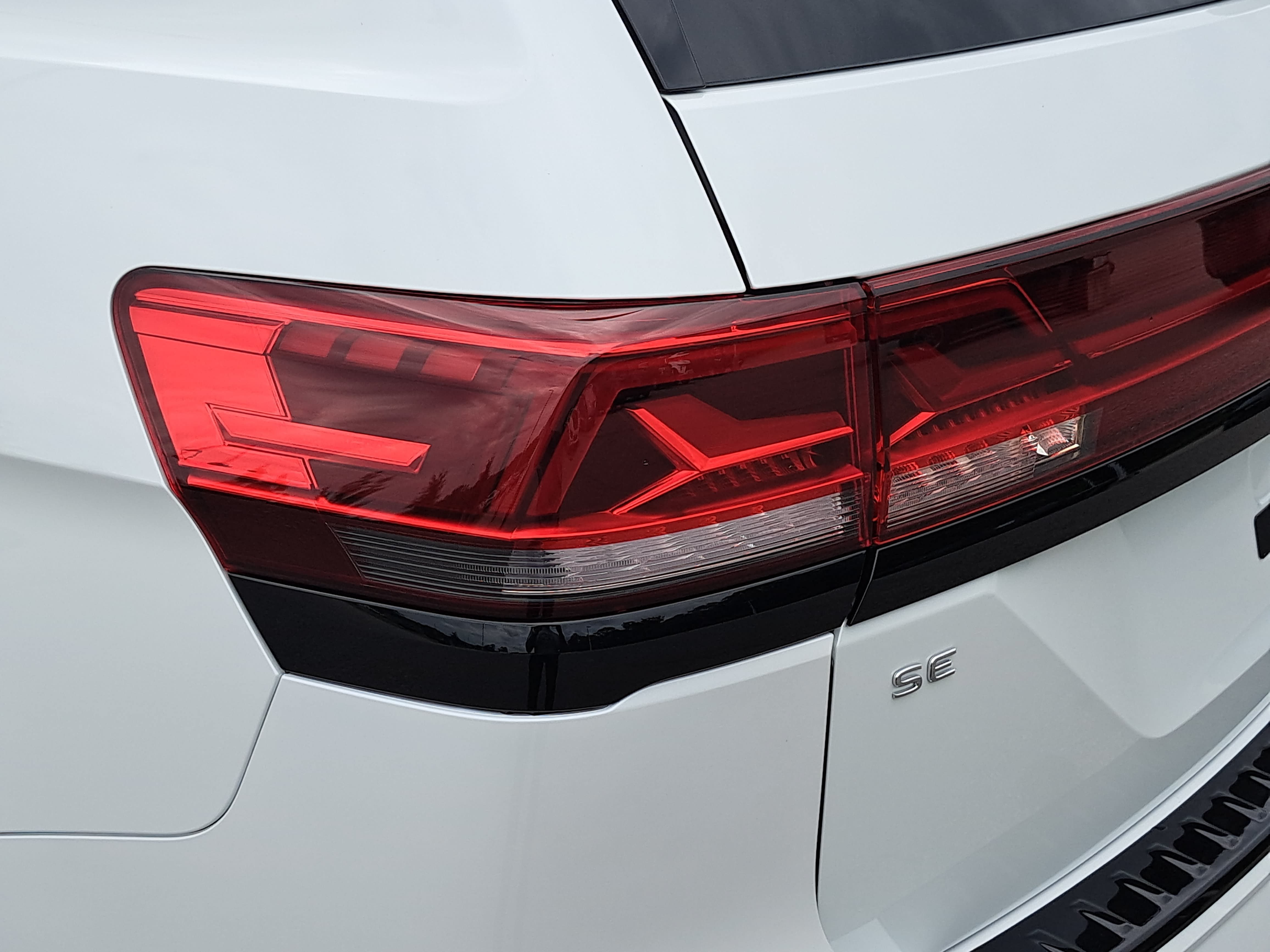 New 2026 Volkswagen Atlas Peak Edition AWD/4WD image 34