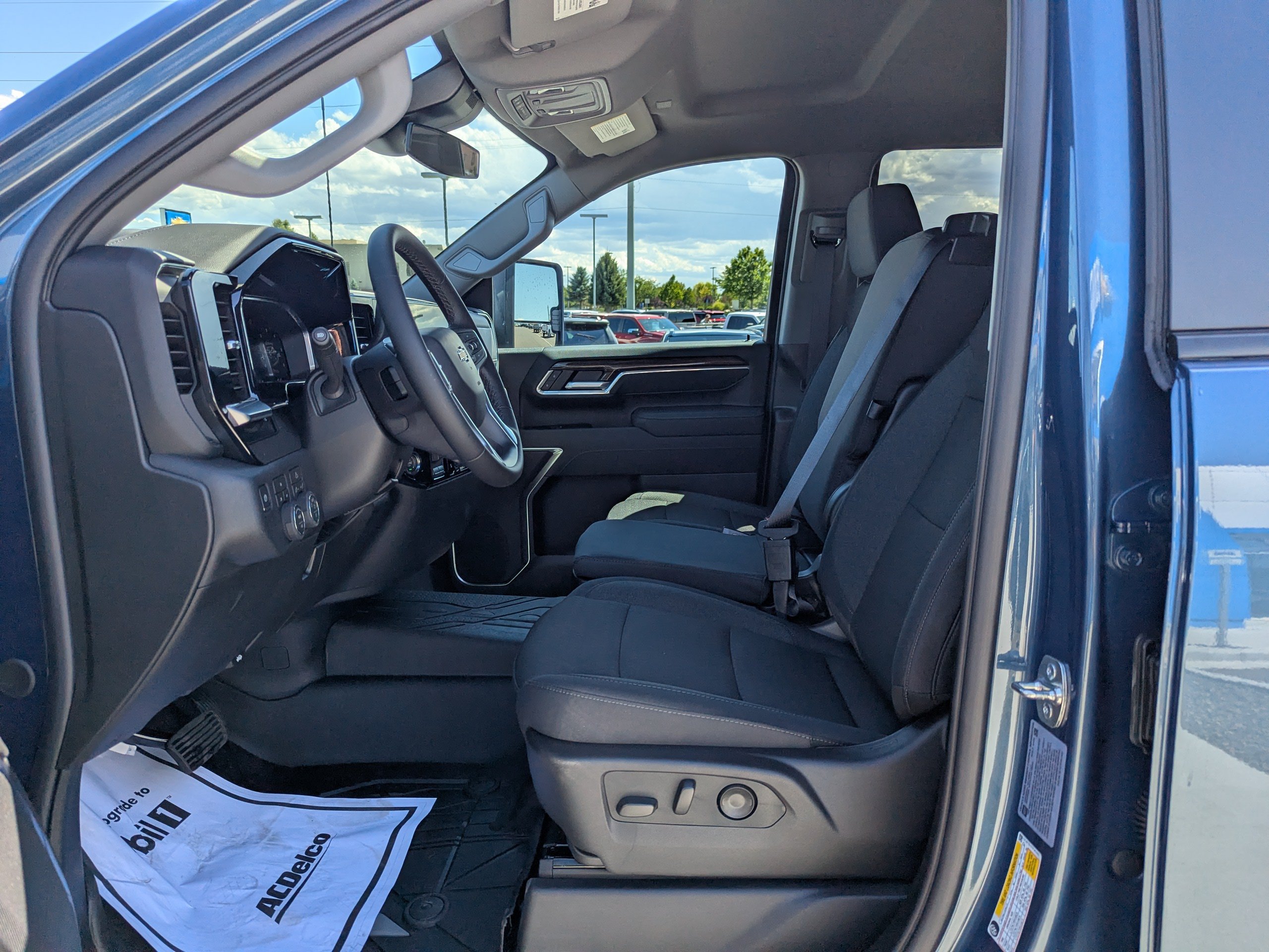New 2026 Chevrolet Silverado 3500 LT AWD/4WD image 10