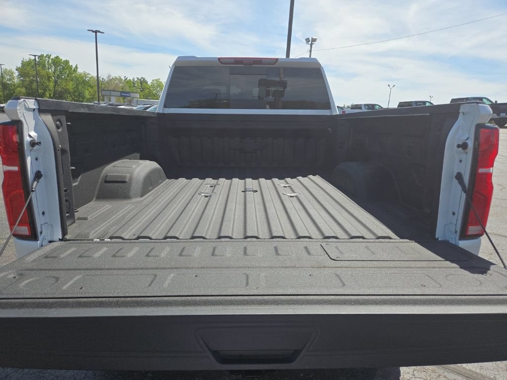Certified 2025 Chevrolet Silverado 2500 High Country w/ High Country Premium Package AWD/4WD image 9