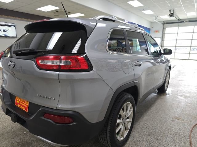 Used 2015 Jeep Cherokee Limited w/ Luxury Group image 7