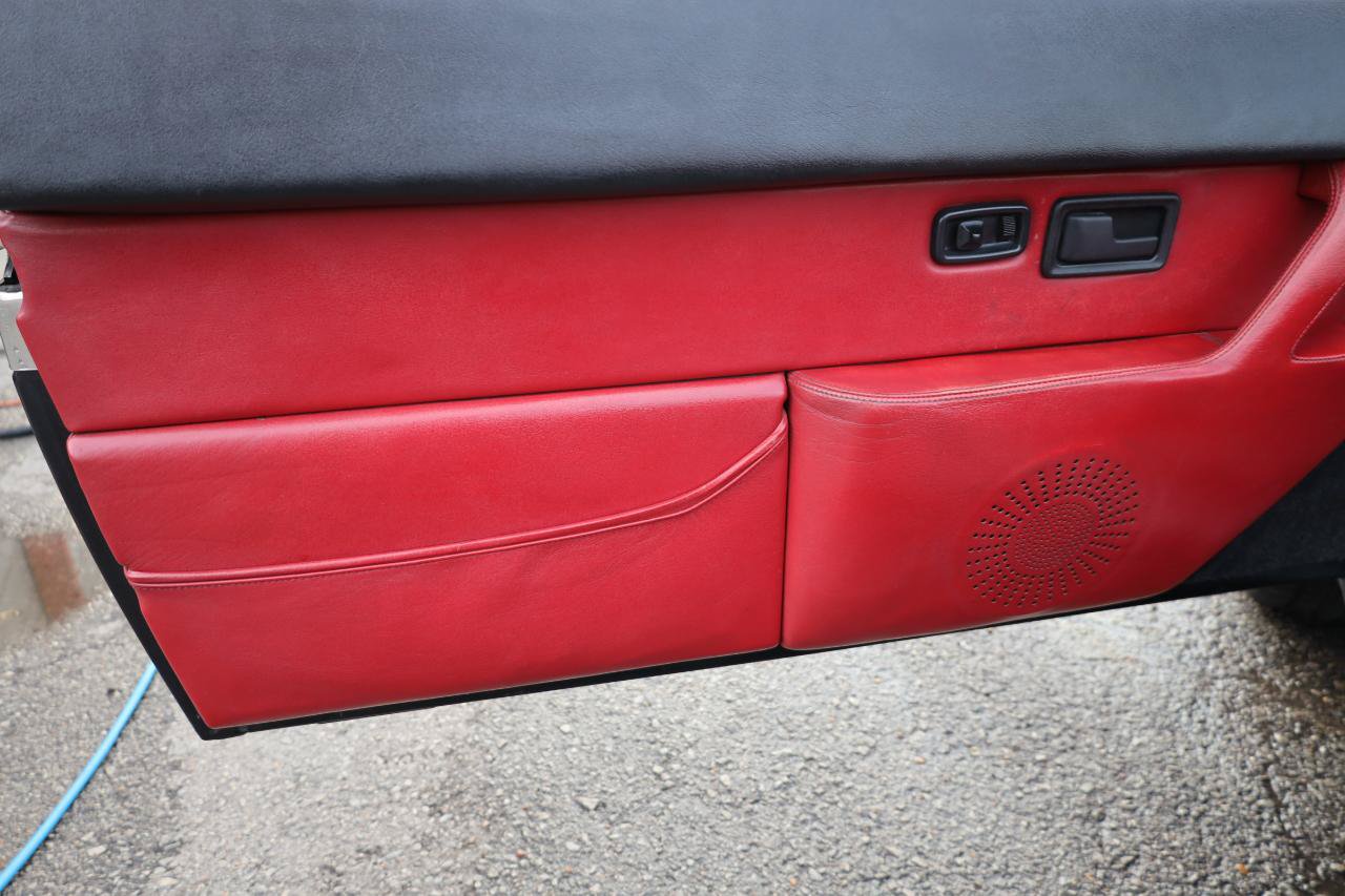 Used 1989 Ferrari Mondial T Cabriolet RWD image 42