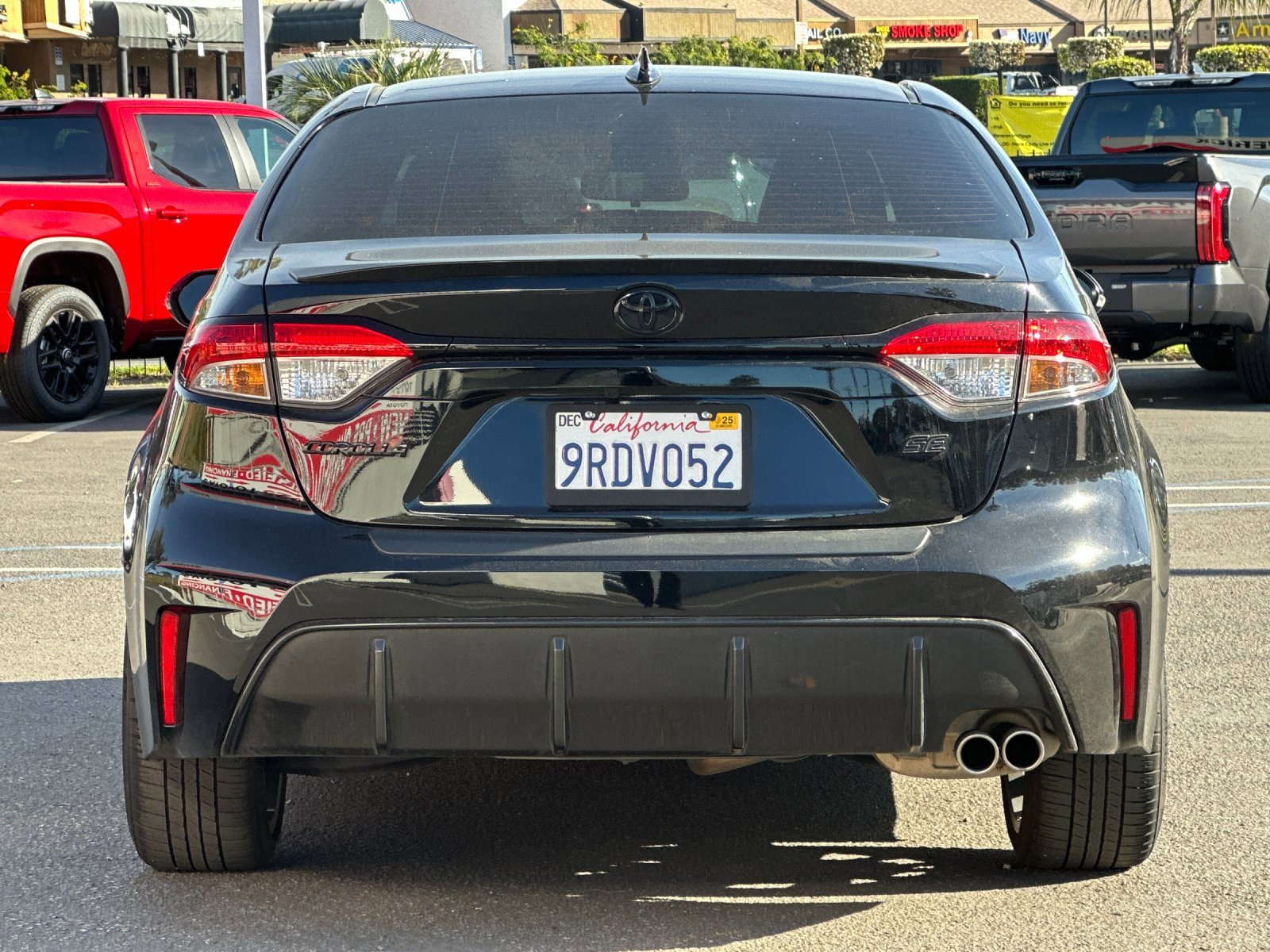 Used 2025 Toyota Corolla SE image 4