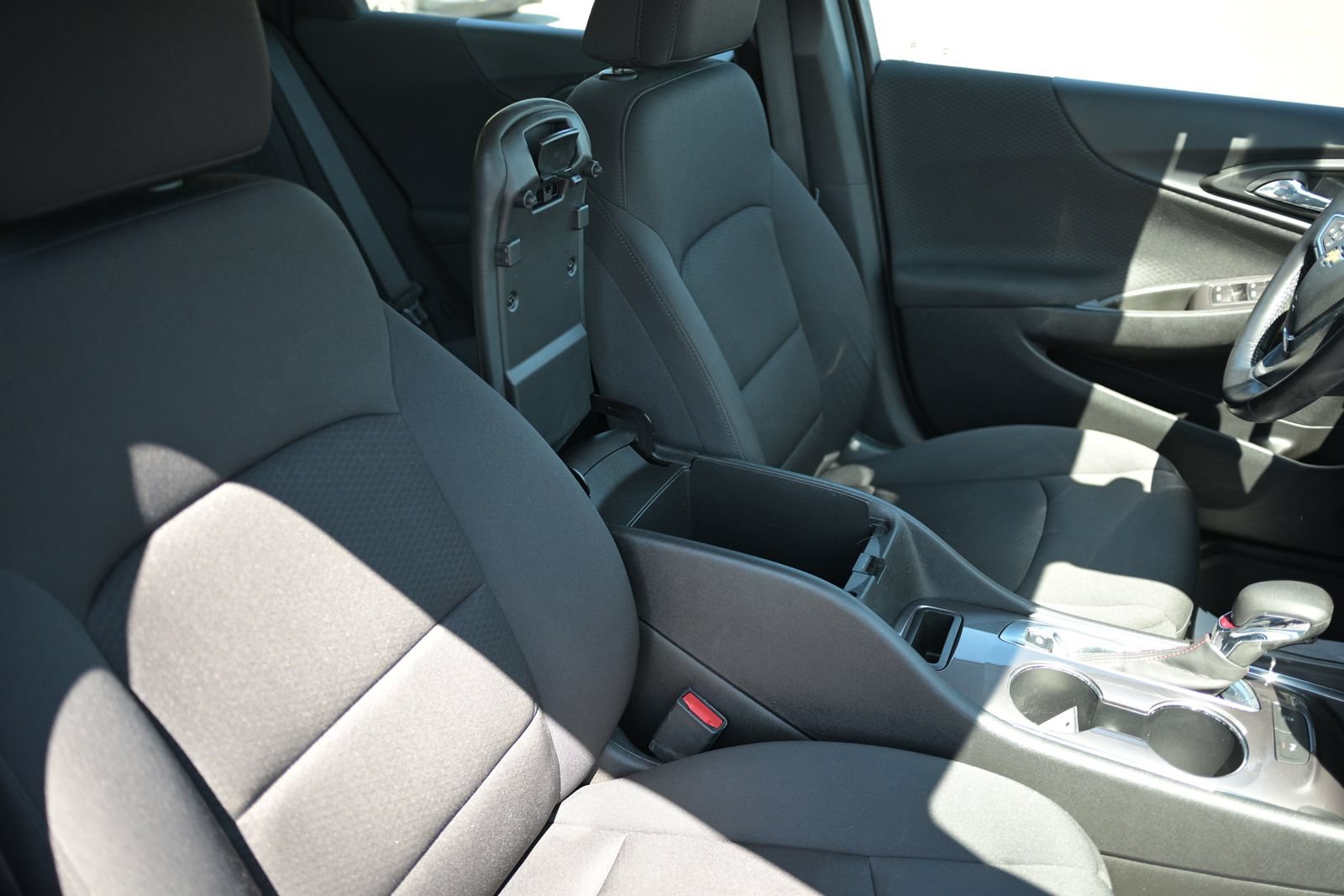 Used 2022 Chevrolet Malibu RS FWD image 44
