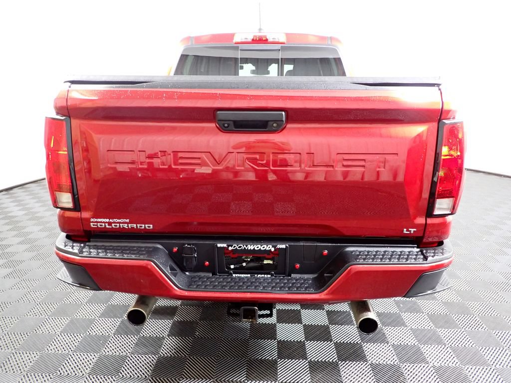 Used 2023 Chevrolet Colorado LT w/ LT Convenience Package AWD/4WD image 14