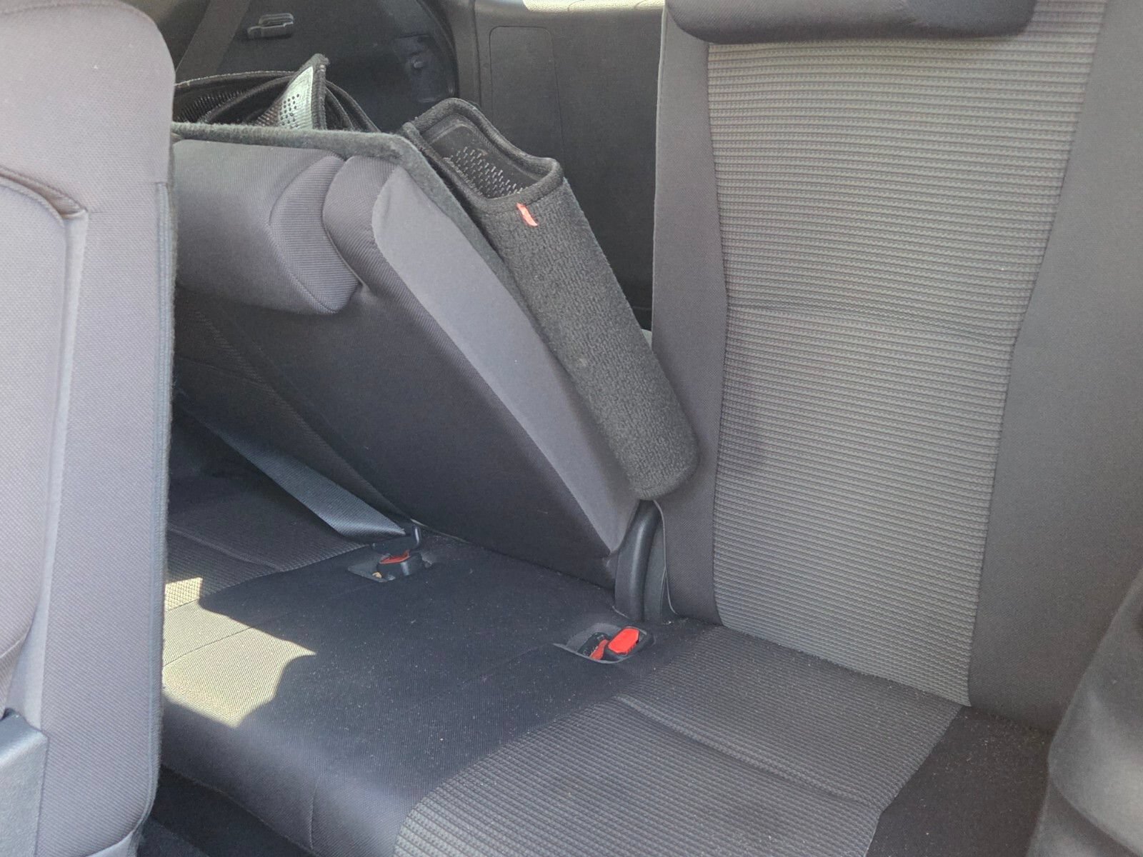 Used 2021 Toyota Highlander LE AWD/4WD image 9