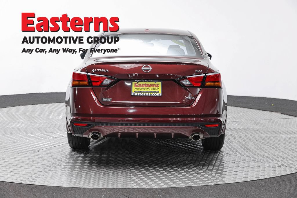 Used 2024 Nissan Altima 2.5 SV w/ SV Premium Package AWD/4WD image 7