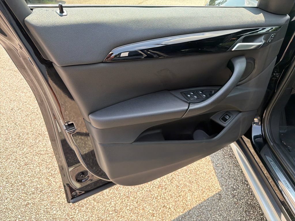 Used 2019 BMW X1 sDrive28i FWD image 10